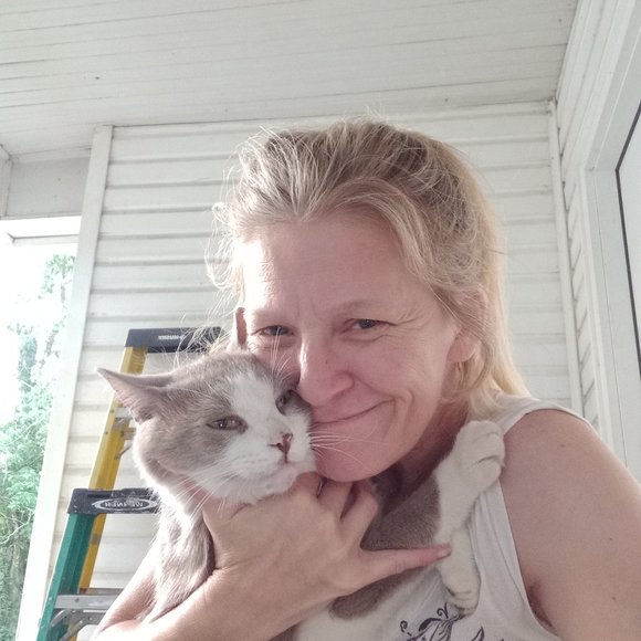 Meet your Posher, Heather - Picture 4 of 7